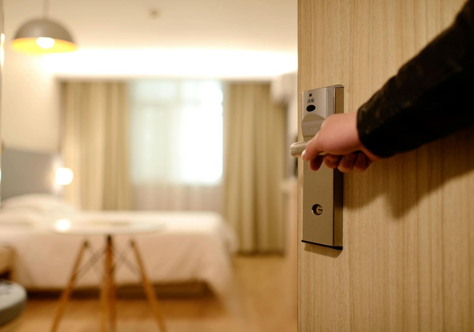How does an Automatic Window Opener work? article illustration
